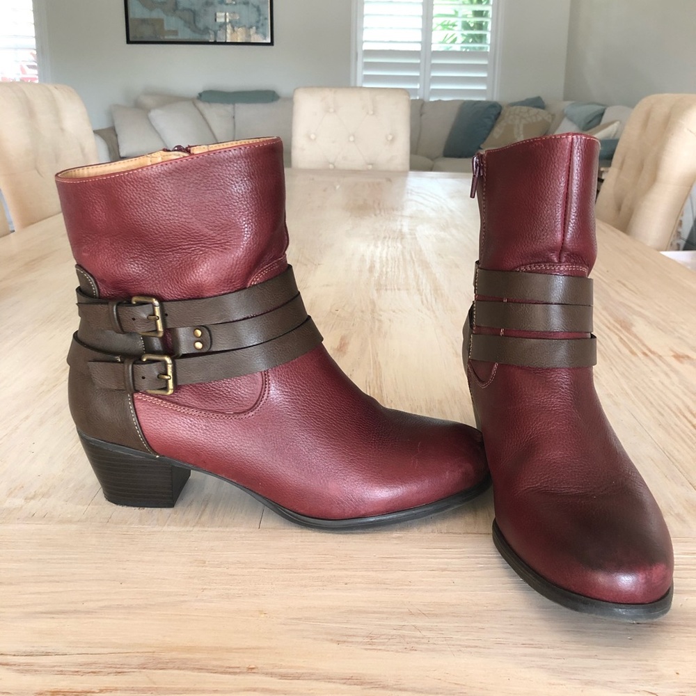 Naturalizer Wine & Black Booties NWOT 8.5